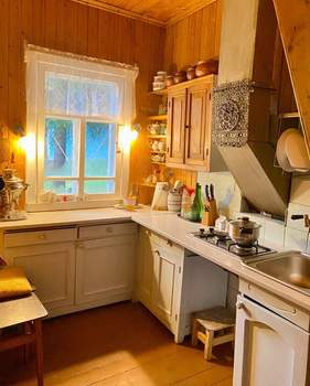 Дом 49м&sup2;, 2-этажный, участок 15 сот.  