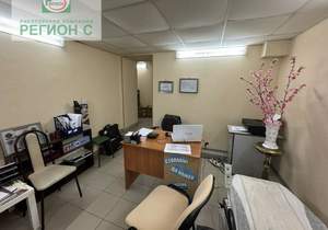 Дом 901м&sup2;, 3-этажный, участок 19 сот.  