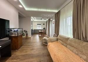 Дом 150м², 2-этажный, участок 6 сот.  