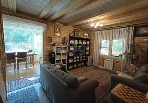 Дом 250м², 2-этажный, участок 11 сот.  