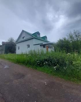 Дом 211м², 2-этажный, участок 9 сот.  