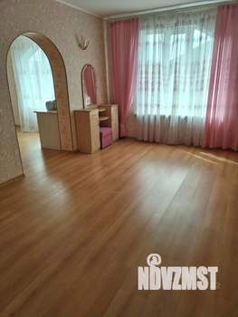 Дом 280м², 3-этажный, участок 10 сот.  