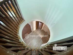 Коттедж 469м², 4-этажный, участок 30 сот.  