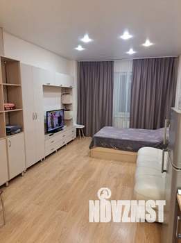 Студия квартира, посуточно, 32м2, 17/25 этаж