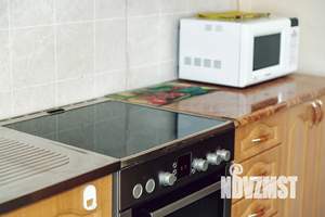 1-к квартира, посуточно, 46м2, 7/10 этаж