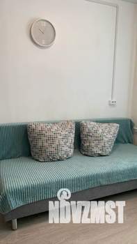 Студия квартира, посуточно, 15м2, 1/5 этаж