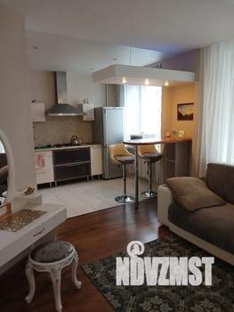 Студия квартира, посуточно, 38м2, 5/9 этаж