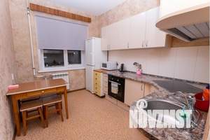 3-к квартира, посуточно, 64м2, 2/10 этаж