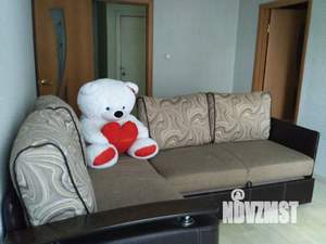 2-к квартира, посуточно, 47м2, 2/5 этаж