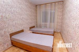 3-к квартира, посуточно, 64м2, 1/1 этаж
