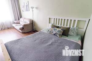 1-к квартира, посуточно, 34м2, 3/9 этаж