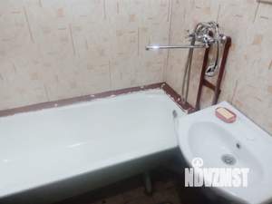 1-к квартира, посуточно, 35м2, 1/9 этаж