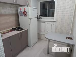 Студия квартира, посуточно, 40м2, 4/5 этаж