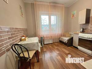 1-к квартира, посуточно, 35м2, 1/15 этаж