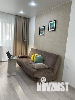 Студия квартира, посуточно, 25м2, 1/4 этаж