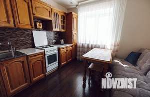 1-к квартира, посуточно, 42м2, 1/1 этаж