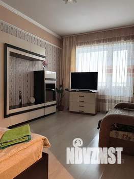 1-к квартира, посуточно, 38м2, 8/10 этаж