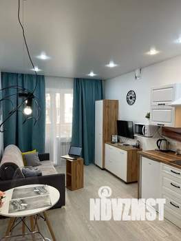 Студия квартира, посуточно, 25м2, 1/4 этаж