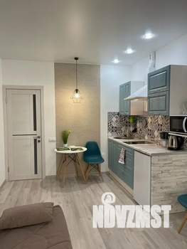 Студия квартира, посуточно, 25м2, 1/4 этаж