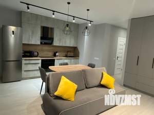 Студия квартира, посуточно, 40м2, 4/9 этаж