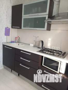 Студия квартира, посуточно, 33м2, 5/5 этаж