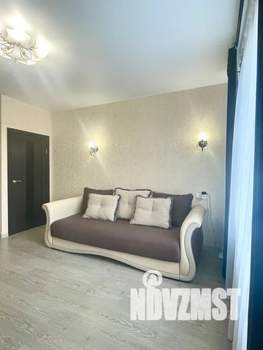 1-к квартира, посуточно, 35м2, 4/9 этаж