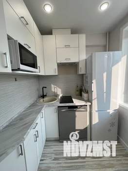 1-к квартира, посуточно, 32м2, 6/9 этаж