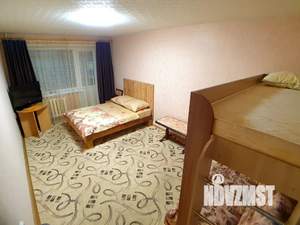 1-к квартира, посуточно, 32м2, 3/5 этаж
