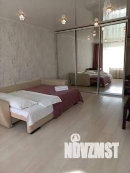 Студия квартира, посуточно, 33м2, 5/5 этаж