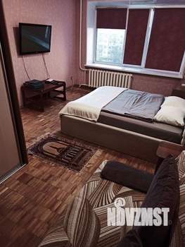 1-к квартира, посуточно, 38м2, 4/9 этаж