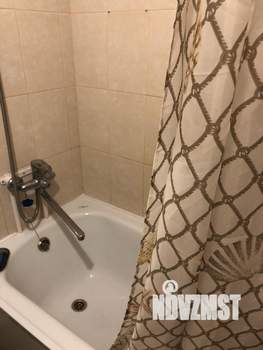 1-к квартира, посуточно, 35м2, 1/9 этаж