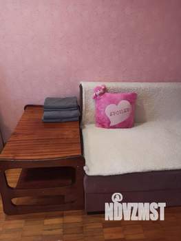 1-к квартира, посуточно, 38м2, 4/9 этаж