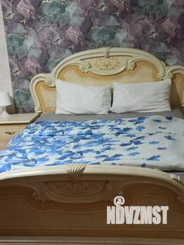 Студия квартира, посуточно, 32м2, 1/5 этаж