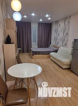 Студия квартира, посуточно, 32м2, 17/25 этаж