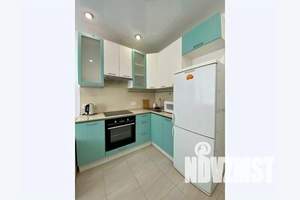 1-к квартира, посуточно, 37м2, 3/6 этаж