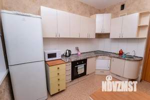 3-к квартира, посуточно, 64м2, 2/9 этаж