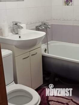Студия квартира, посуточно, 32м2, 1/5 этаж