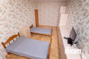 3-к квартира, посуточно, 64м2, 1/1 этаж