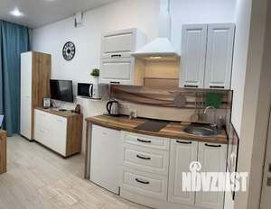 Студия квартира, посуточно, 25м2, 1/4 этаж