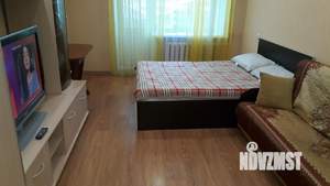 1-к квартира, посуточно, 31м2, 6/9 этаж