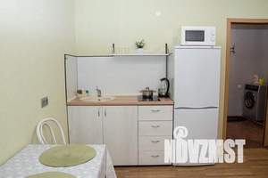 1-к квартира, посуточно, 32м2, 1/1 этаж