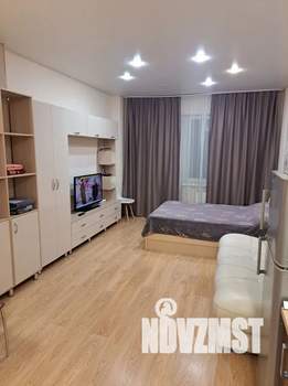 Студия квартира, посуточно, 32м2, 17/25 этаж