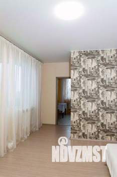 2-к квартира, посуточно, 42м2, 1/1 этаж