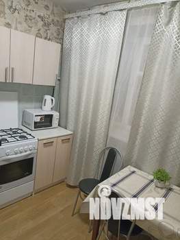 1-к квартира, посуточно, 33м2, 4/5 этаж