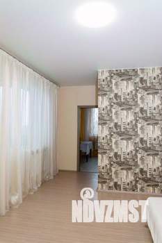 2-к квартира, посуточно, 42м2, 1/1 этаж