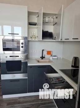 Студия квартира, посуточно, 28м2, 6/14 этаж