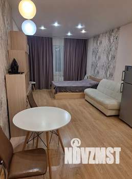 Студия квартира, посуточно, 32м2, 17/25 этаж