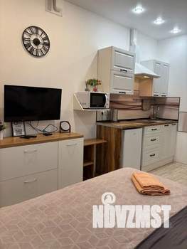 Студия квартира, посуточно, 25м2, 1/4 этаж