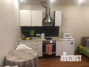 1-к квартира, посуточно, 50м2, 11/16 этаж