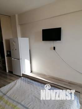 Студия квартира, посуточно, 30м2, 18/19 этаж